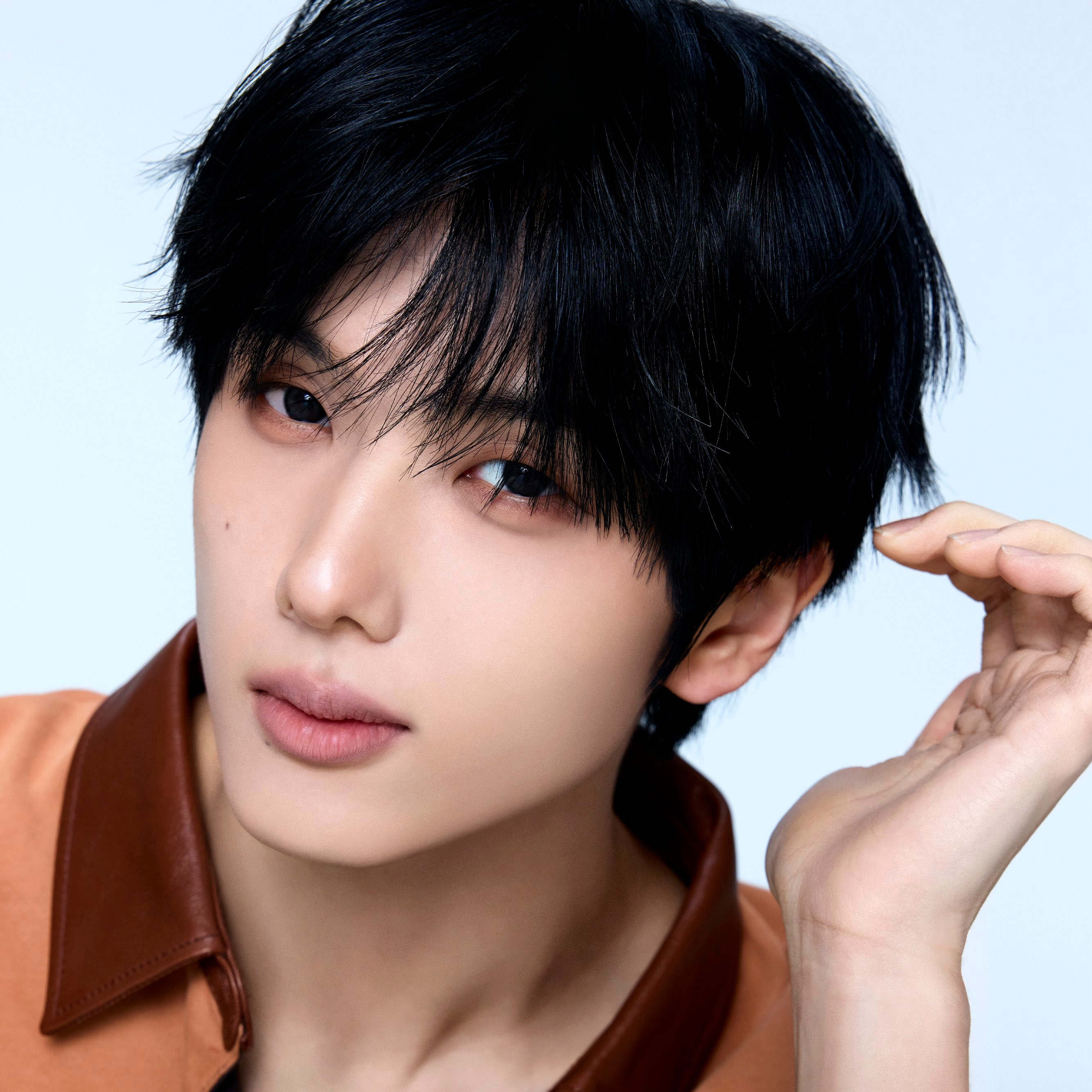 윤지성 프로필