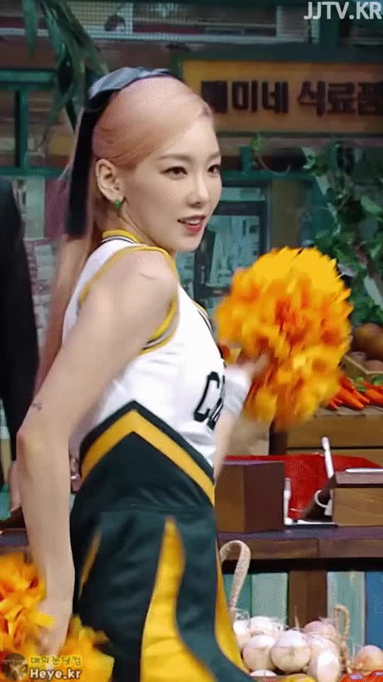 태연 치어리더복장 - 걸그룹 직캠 | 아카이브 갤러리 - 이미지 1