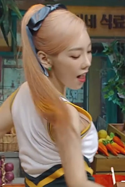 태연 치어리더복장 - 걸그룹 직캠 | 아카이브 갤러리 - 이미지 5