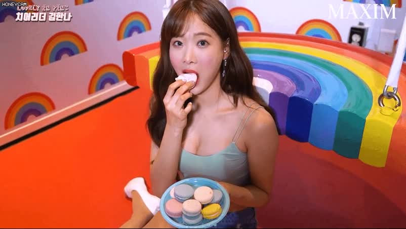김한나 치어리더 남심 자극하는 맥심 - 걸그룹 직캠 | 아카이브 갤러리 - 이미지 1