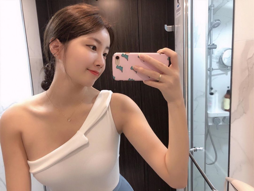 크리스마스에 안지현 치어리더 수영복 - 걸그룹 직캠 | 아카이브 갤러리 - 이미지 3