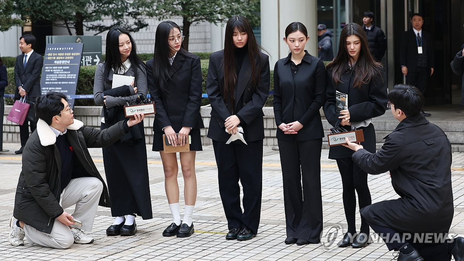 속보) 법원, 뉴진스 독자활동 금지해야.gisa - 자유게시판 갤러리