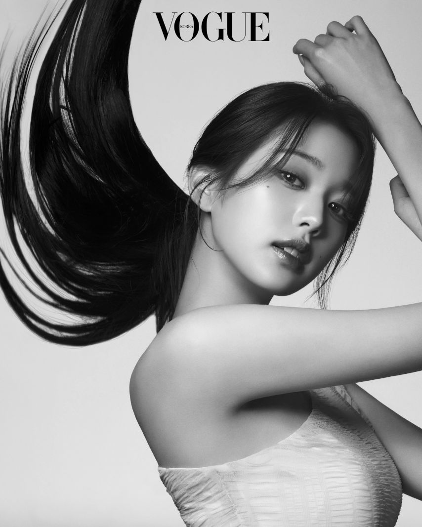 장원영 보그 화보 - 걸그룹 갤러리