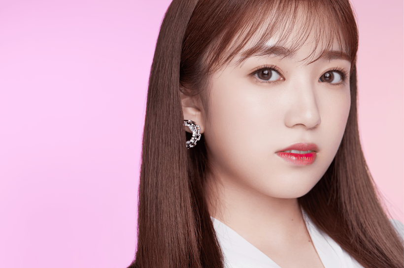 아이즈원(IZONE) 장원영 조유리 나코 최예나 히토미 안유진 미슈 블루밍 'IRIS GLOW' 컬렉션 고화질 화보 7장 - 걸그룹 갤러리