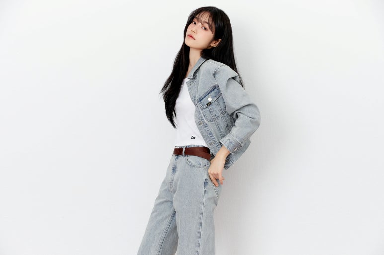 노윤서(Roh Yoon-seo) 리(Lee) 25 SPRING 컬렉션 화보-2 고화질 - 걸그룹 갤러리