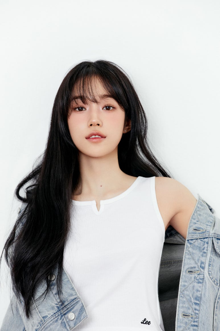 노윤서(Roh Yoon-seo) 리(Lee) 25 SPRING 컬렉션 화보-2 고화질 - 걸그룹 갤러리