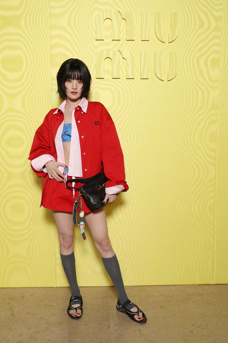 (G)I-DLE((여자)아이들) 민니(MINNIE) 파리 패션위크 미우미우 25FW 컬렉션 패션쇼 고화질 - 걸그룹 갤러리
