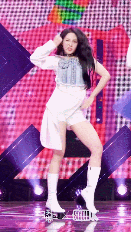 우아 나나 직캠 감상포인트 - 자유게시판 갤러리 - 이미지 5