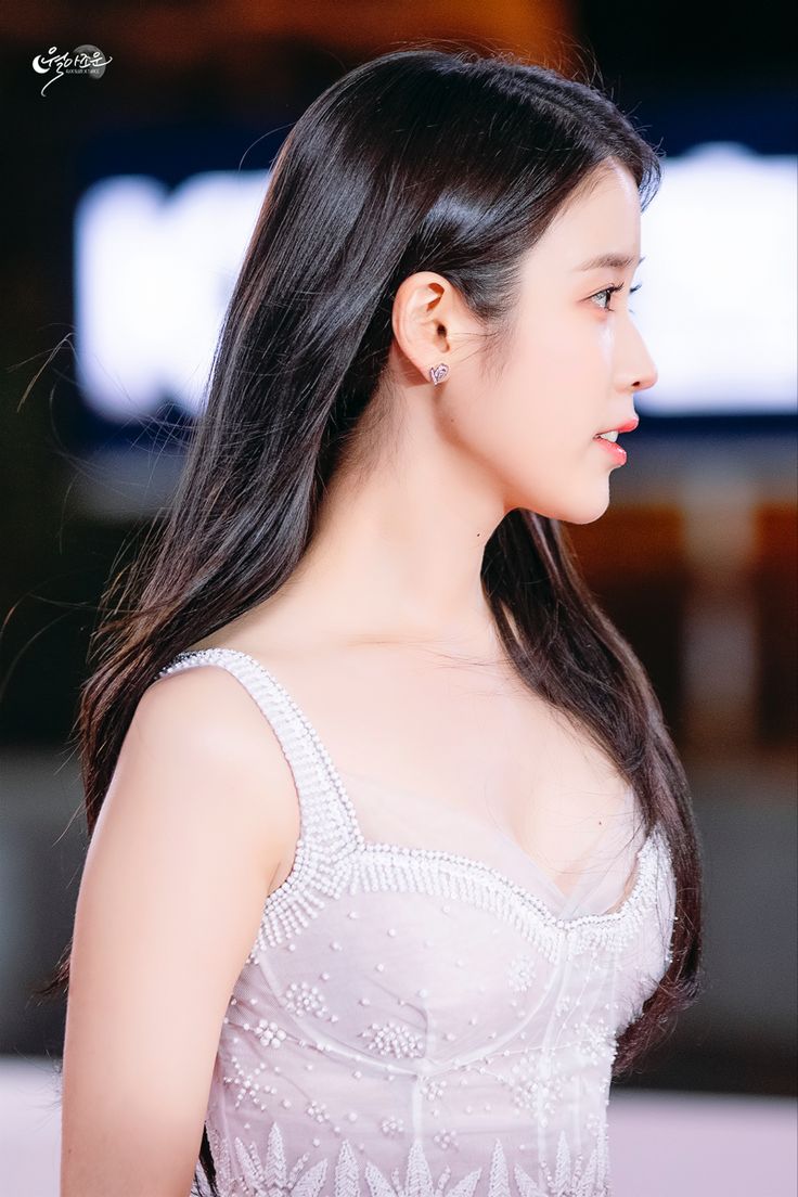 아이유 몸매 - 걸그룹 갤러리 아이유 몸매 - 걸그룹 갤러리
