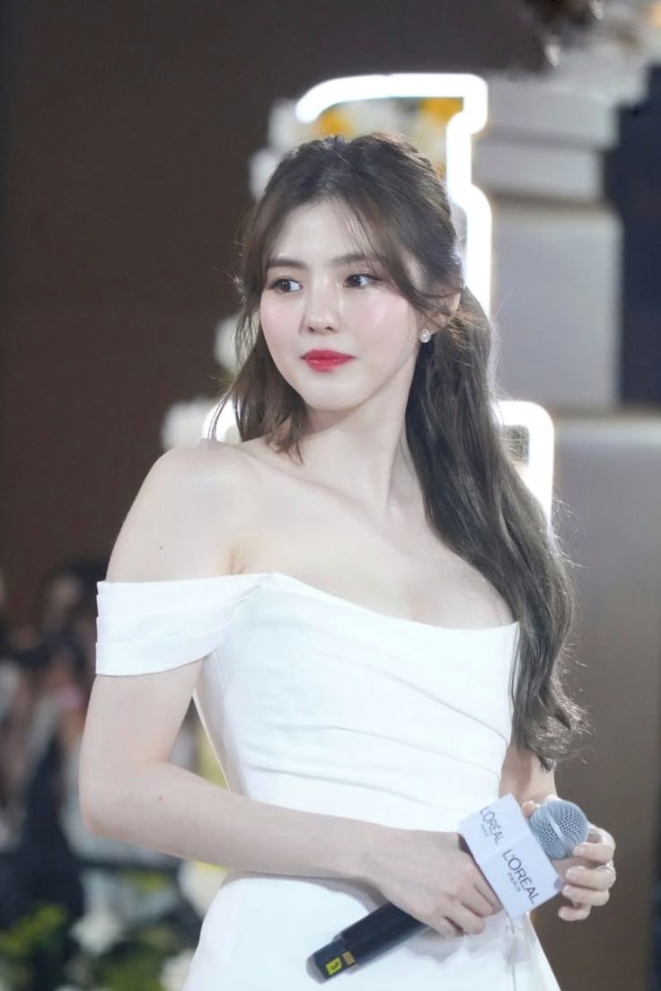한소희 화보 - 걸그룹 갤러리 한소희 화보 - 걸그룹 갤러리