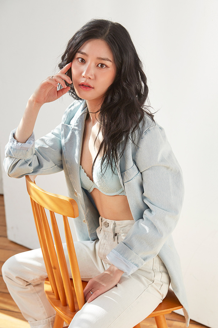 이유비 화보 - 걸그룹 갤러리 이유비 화보 - 걸그룹 갤러리