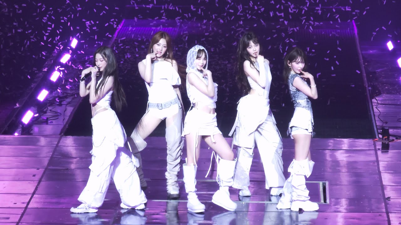 [4K HDR] LE SSERAFIM(르세라핌), Fire in the Belly + Smart - 250419 LE SSERAFIM TOUR 'EASY CRAZY HOT' - 걸그룹 직캠 | 아카이브 갤러리
