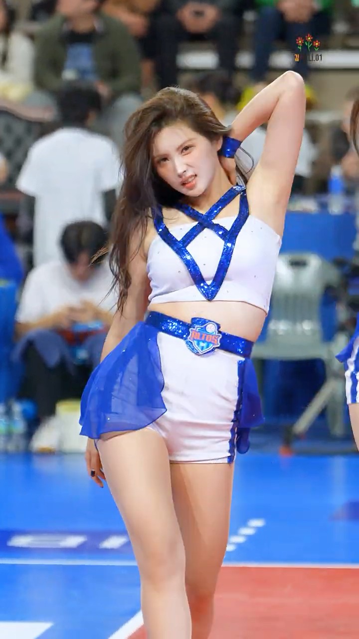 얼굴표정이 예술인 김정원(Kim Jung-Won) 치어리더 - 모델·치어리더 갤러리