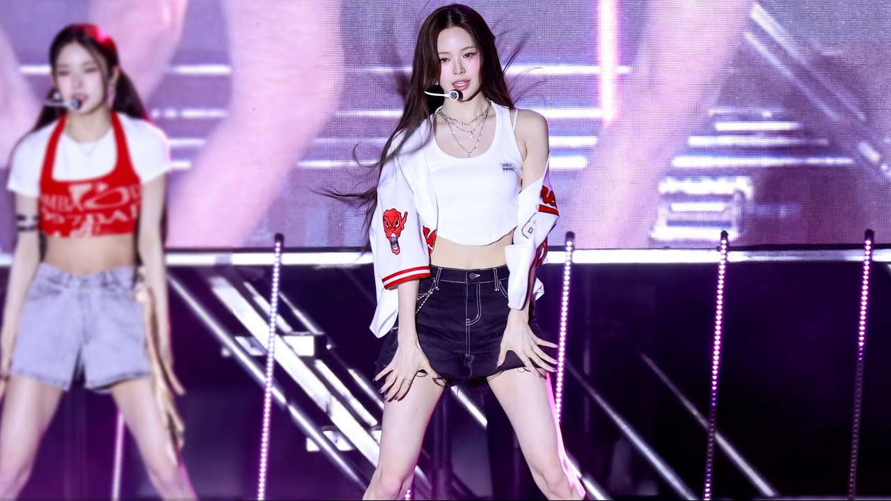 izna(이즈나) 방지민 房智珉 | BANG JEEMIN [4K 직캠] 2025 원광대학교 축제 Full Ver. (SIGN + IZNA + IWALY + TIMEBOMB) - 걸그룹 직캠 | 아카이브 갤러리