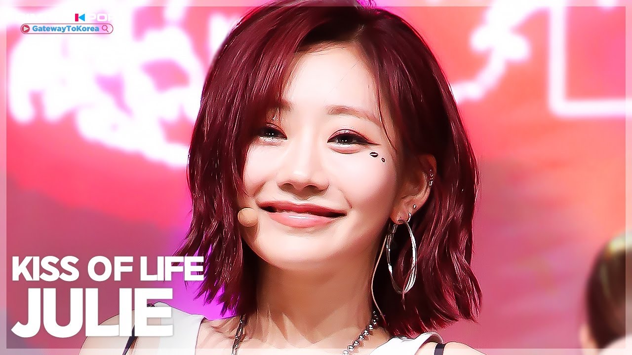 [플리캠 4K] KISS OF LIFE JULIE 'Lips Hips Kiss' (키스오브라이프 쥴리 직캠) l Simply K-Pop GateWayToKorea - 걸그룹 직캠 | 아카이브 갤러리