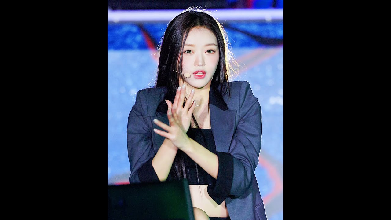 230924 오마이걸 유아 YooA : 불꽃놀이 (Remember Me)  세로 직캠 / fancam @ 한성백제문화제 폐회식  | Plumia (4K) - 걸그룹 직캠 | 아카이브 갤러리