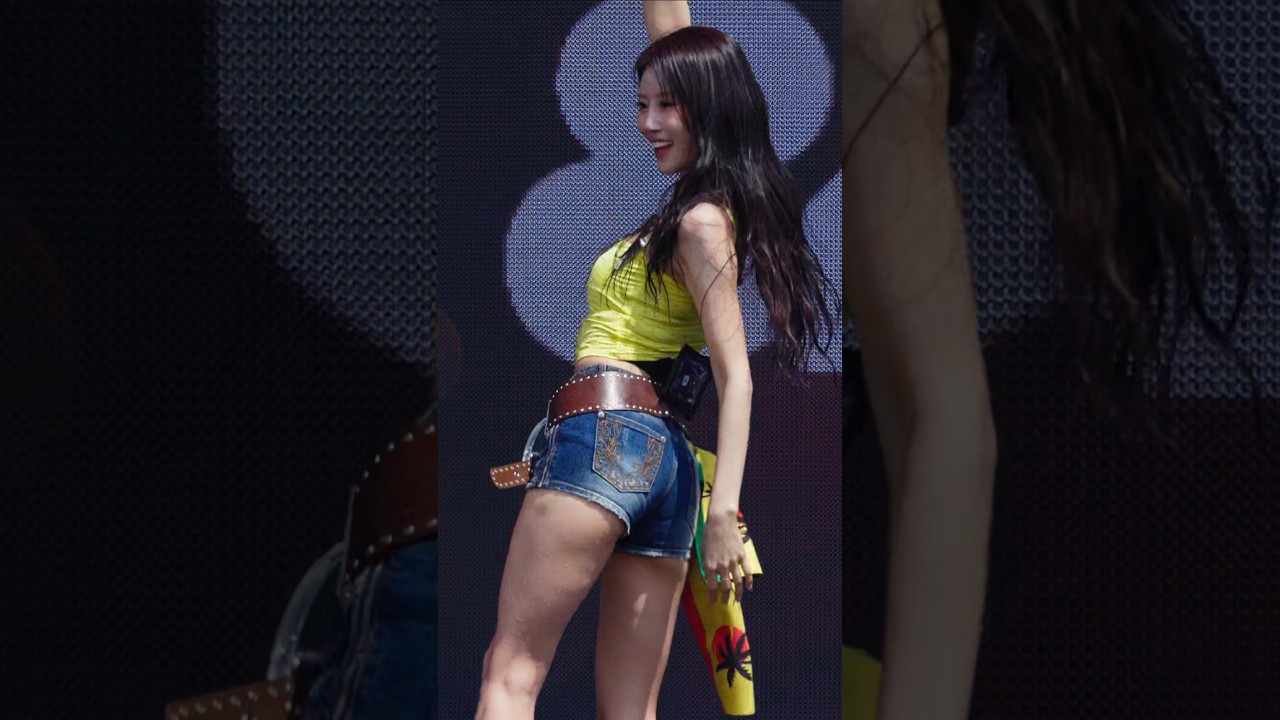 무대 위에서는 아직 현역 같은 미주 #미주 #MIJOO #러블리즈 #Lovelyz - 걸그룹 직캠 | 아카이브 갤러리