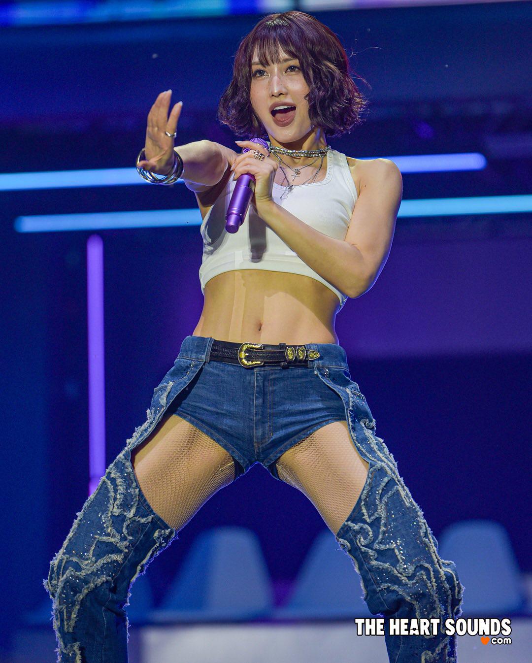 TWICE Momo - 걸그룹 갤러리 TWICE Momo - 걸그룹 갤러리