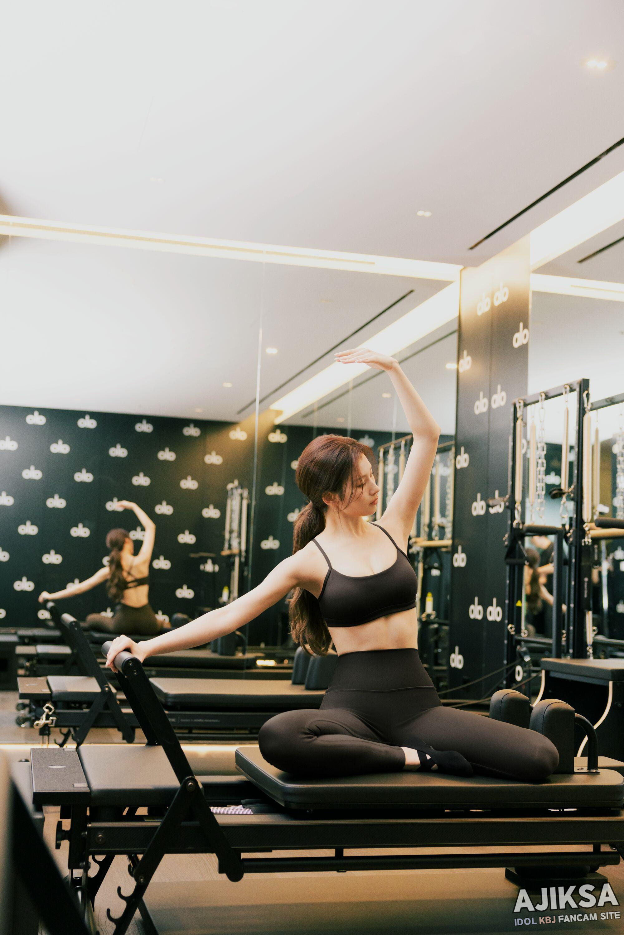 Twixe Sana yoga 사나 요가 필라테스 화보 - 걸그룹 갤러리 Twixe Sana yoga 사나 요가 필라테스 화보 - 걸그룹 갤러리