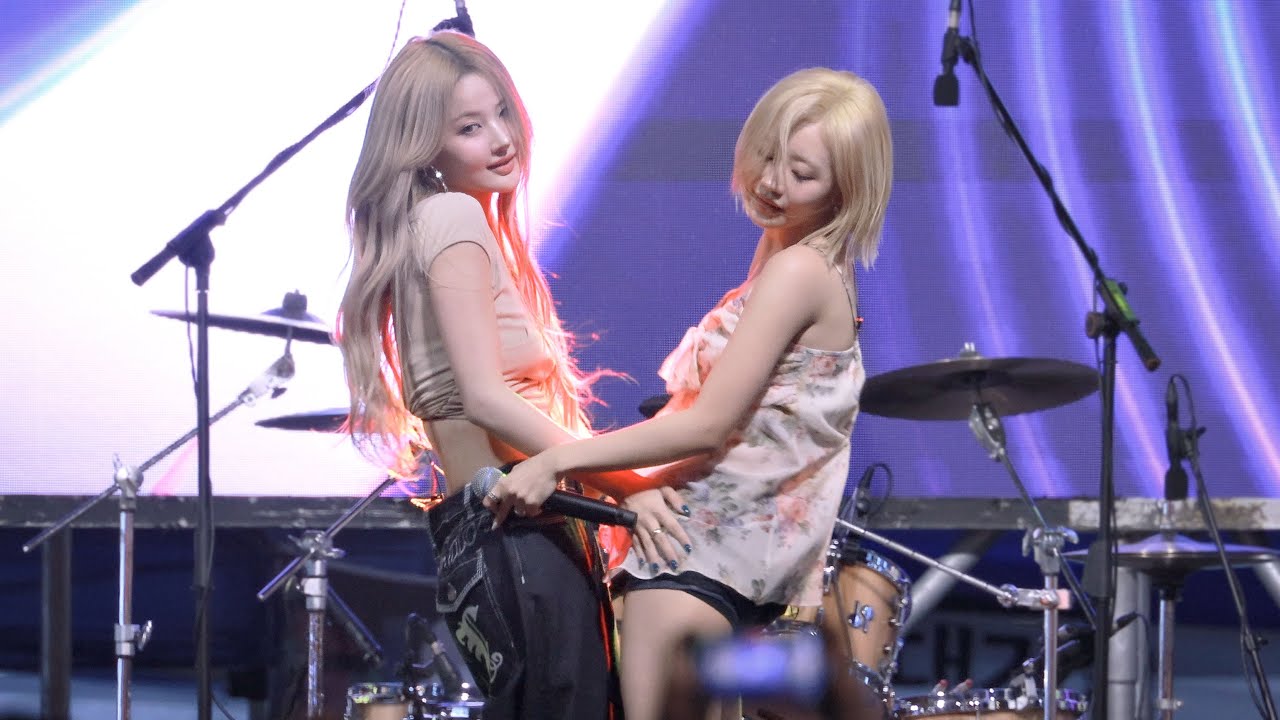 250927 키스오브라이프 쥴리, 벨 'Lips Hips Kiss, Tell Me, 외 3곡' Full ver. 직캠 (KISS OF LIFE JULIE, BELLE FanCam) - 걸그룹 직캠 | 아카이브 갤러리 250927 키스오브라이프 쥴리, 벨 'Lips Hips Kiss, Tell Me, 외 3곡' Full ver. 직캠 (KISS OF LIFE JULIE, BELLE FanCam) - 걸그룹 직캠 | 아카이브 갤러리