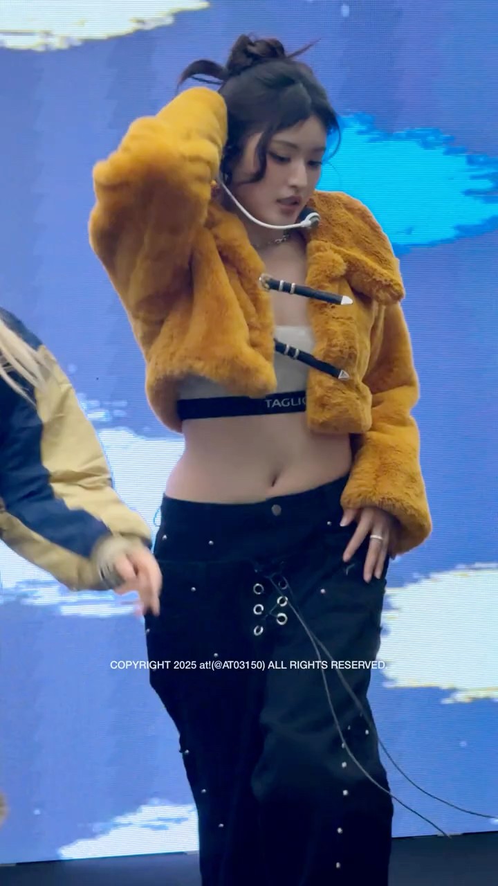 251102 Skittlez #아테나 #athena #피프티피프티 #fiftyfifty - 걸그룹 직캠 | 아카이브 갤러리