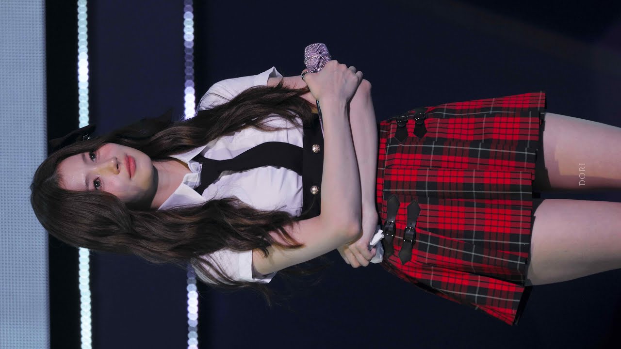 [8K] 251018 트와이스 사나 TWICE SANA - SOMEONE LIKE ME 직캠 Fancam @10VE UNIVERSE FANMEETING - 걸그룹 직캠 | 아카이브 갤러리