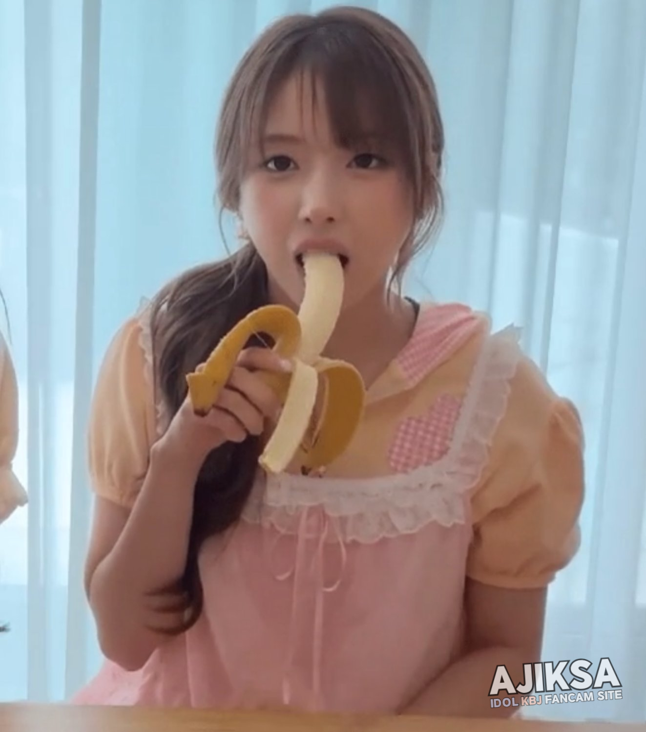 요새 엄청 이뻐진 지우 - 걸그룹 갤러리 요새 엄청 이뻐진 지우 - 걸그룹 갤러리