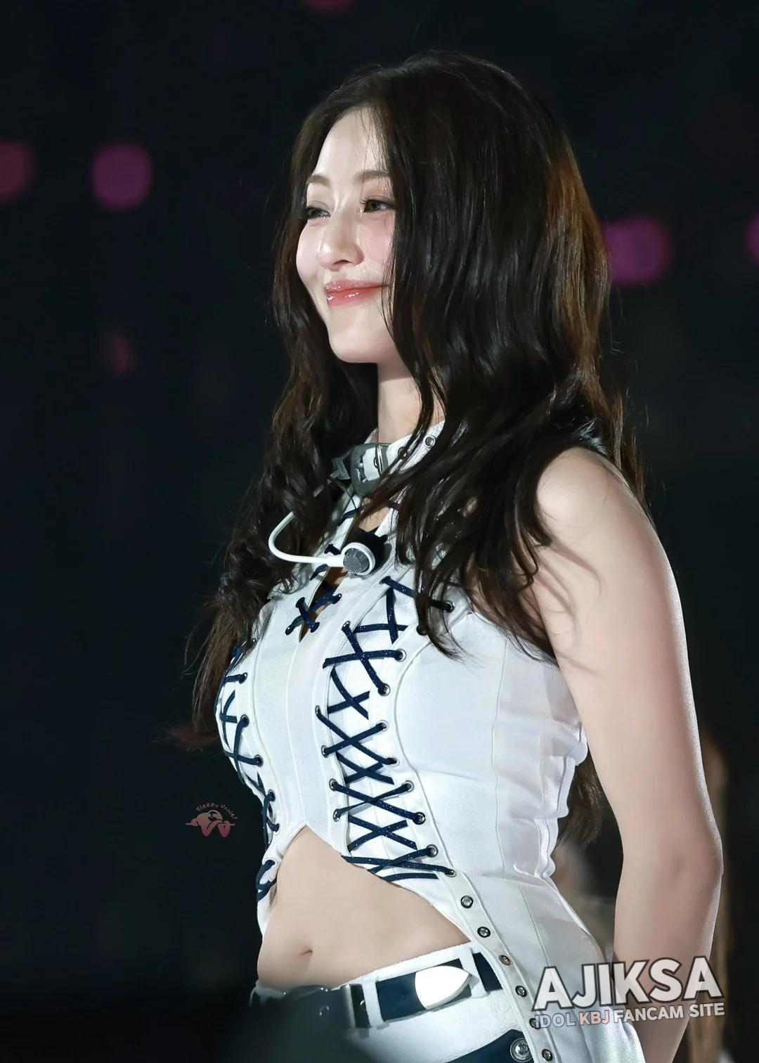 20251206 THIS IS FOR in HONG KONG Jihyo 지효 - 걸그룹 갤러리 20251206 THIS IS FOR in HONG KONG Jihyo 지효 - 걸그룹 갤러리