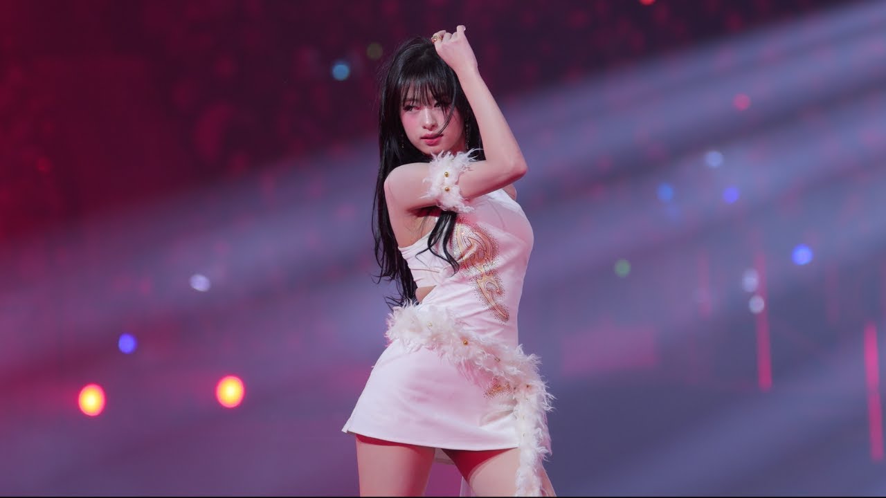 [4K] 251225 베이비몬스터 아현 'WE GO UP + PSYCHO' 직캠 (BABYMONSTER AHYEON FanCam) - 걸그룹 직캠 | 아카이브 갤러리