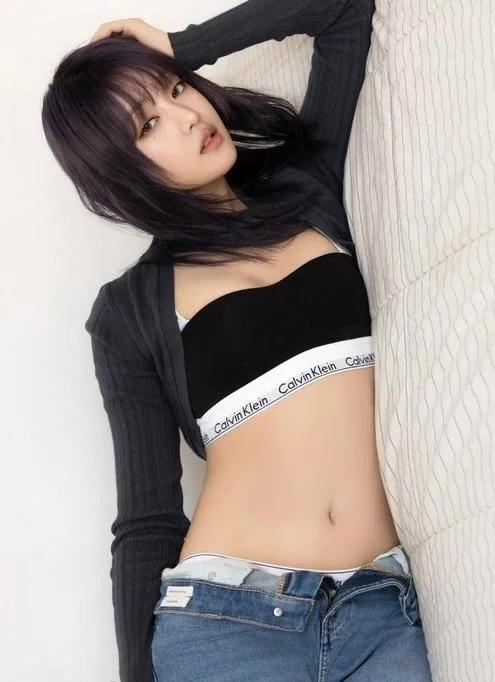 IDLE - Minnie Belly Button - 걸그룹 갤러리 IDLE - Minnie Belly Button - 걸그룹 갤러리