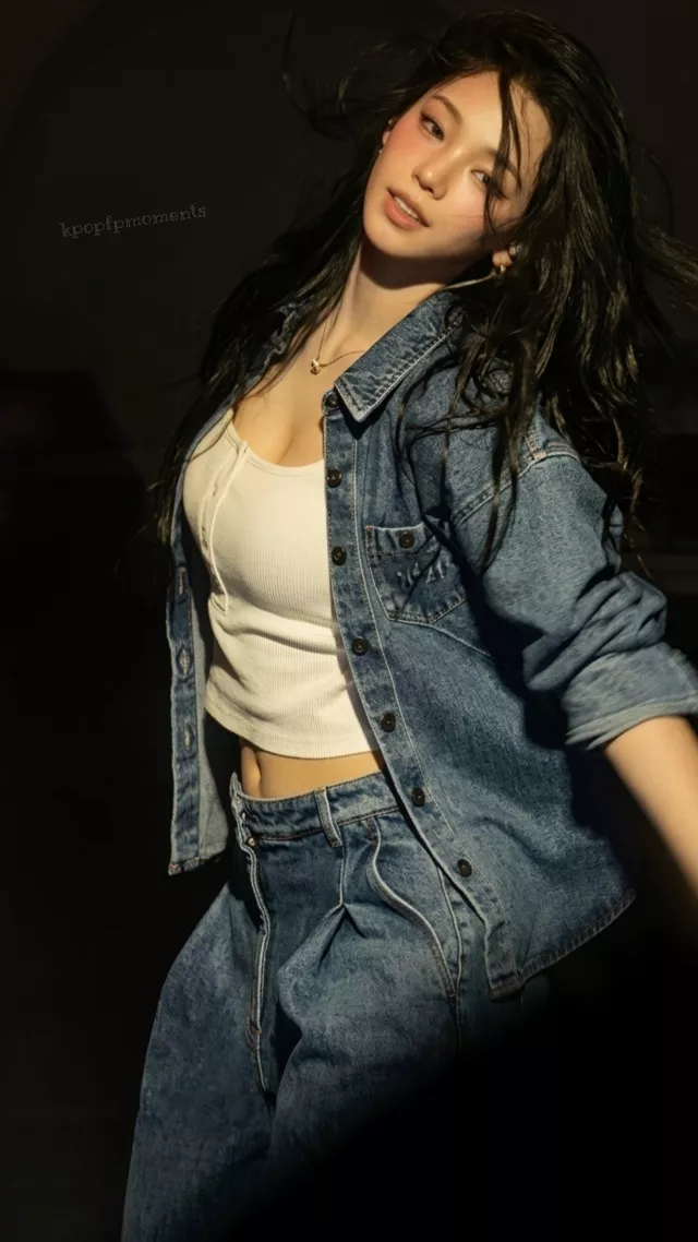 어제자 카리나 - 걸그룹 갤러리 어제자 카리나 - 걸그룹 갤러리
