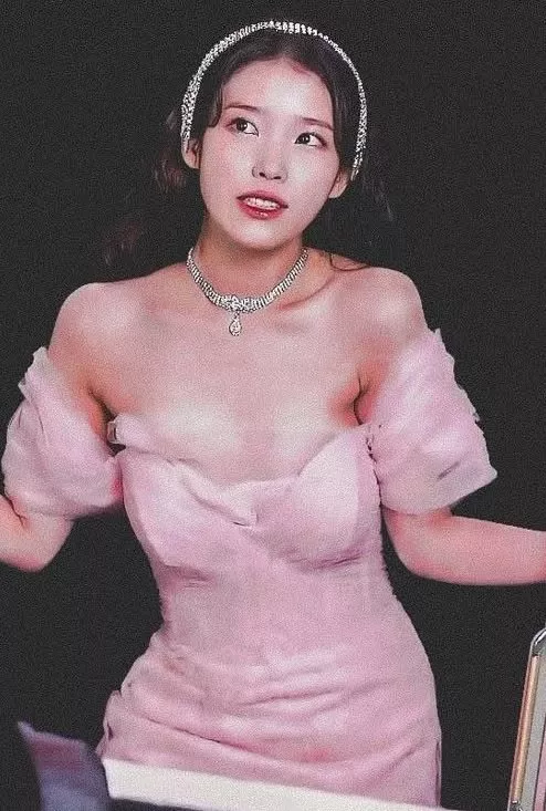 아이유 IU - 걸그룹 갤러리