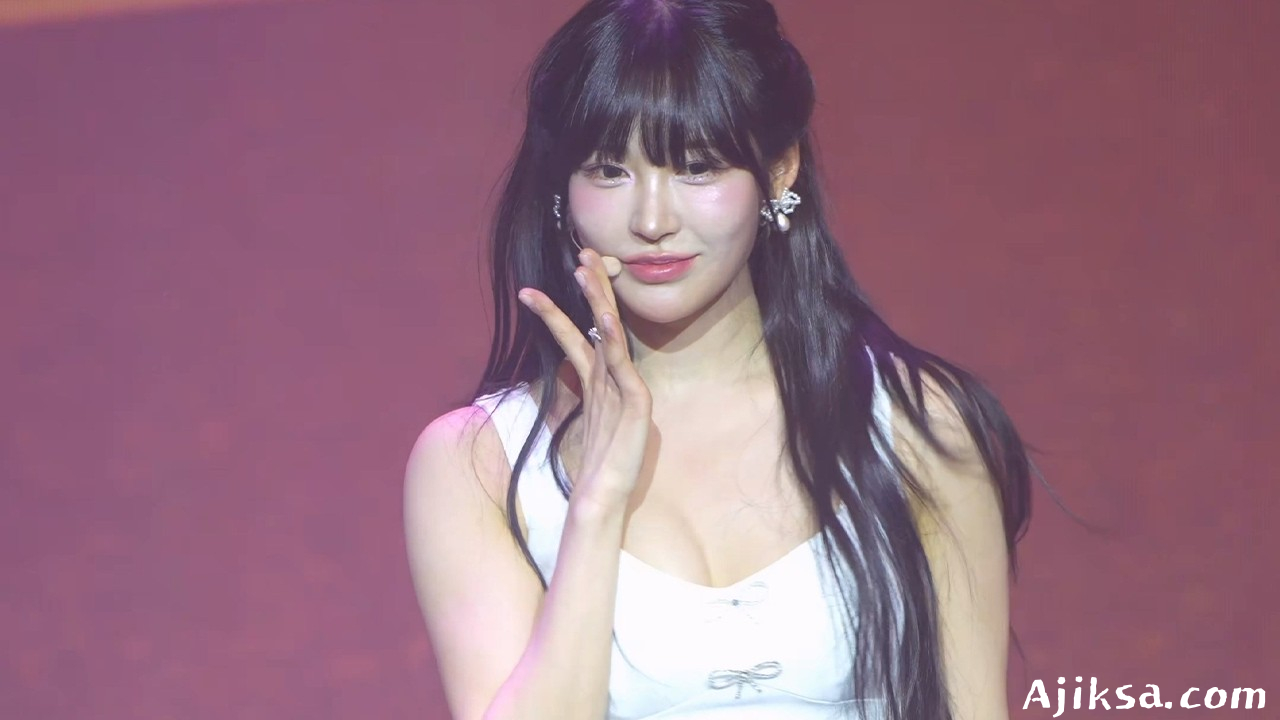 [4k] CLASS:y - TELL ME ONE MORE TIME 형서 fancam│260208 Roll Call fan live - 걸그룹 직캠 | 아카이브 갤러리