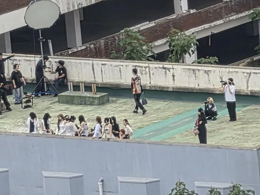 23일 컴백 클라씨 옥상에서 뮤비촬영,, - 자유게시판 갤러리