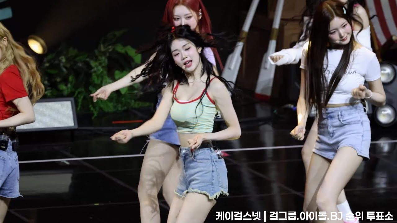 250412 유빈 YUBIN 트리플에스 tripleS 'NEW LOOK' 4K 60P 직캠 | 〈서핑 동아리 1기〉 YONSEI MAIN AUDITORIUM - 걸그룹 직캠 | 아카이브 갤러리
