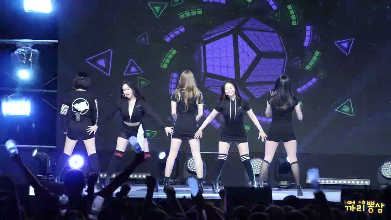 [4K60f]180622 Brave Girls 브레이브걸스 'High Heels' 하이힐 직캠 Fancam @ 2군단 춘천 봄내 by 까리뽕삼 - 걸그룹 직캠 | 아카이브 갤러리