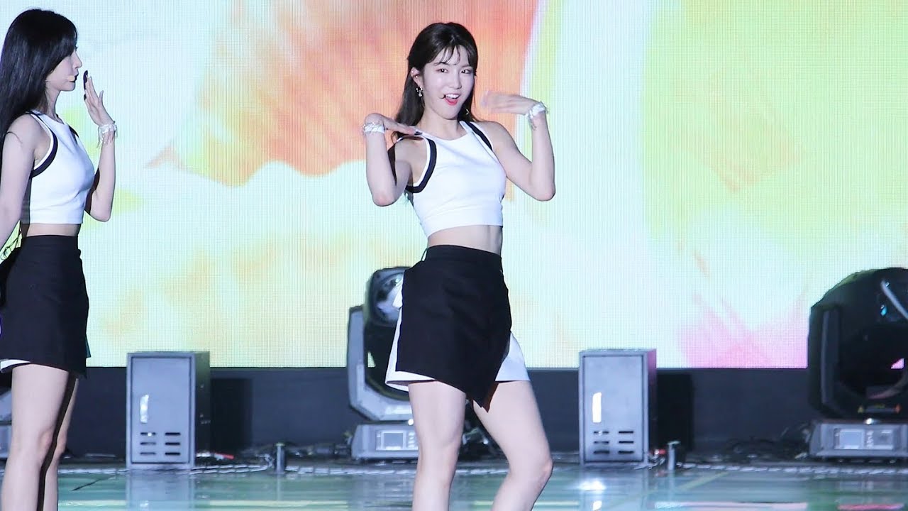 180723 라붐(LABOUM) 지엔(ZN) - 두바둡 (Only U) [2018 USF] 4K 직캠 by 비몽 - 걸그룹 직캠 | 아카이브 갤러리