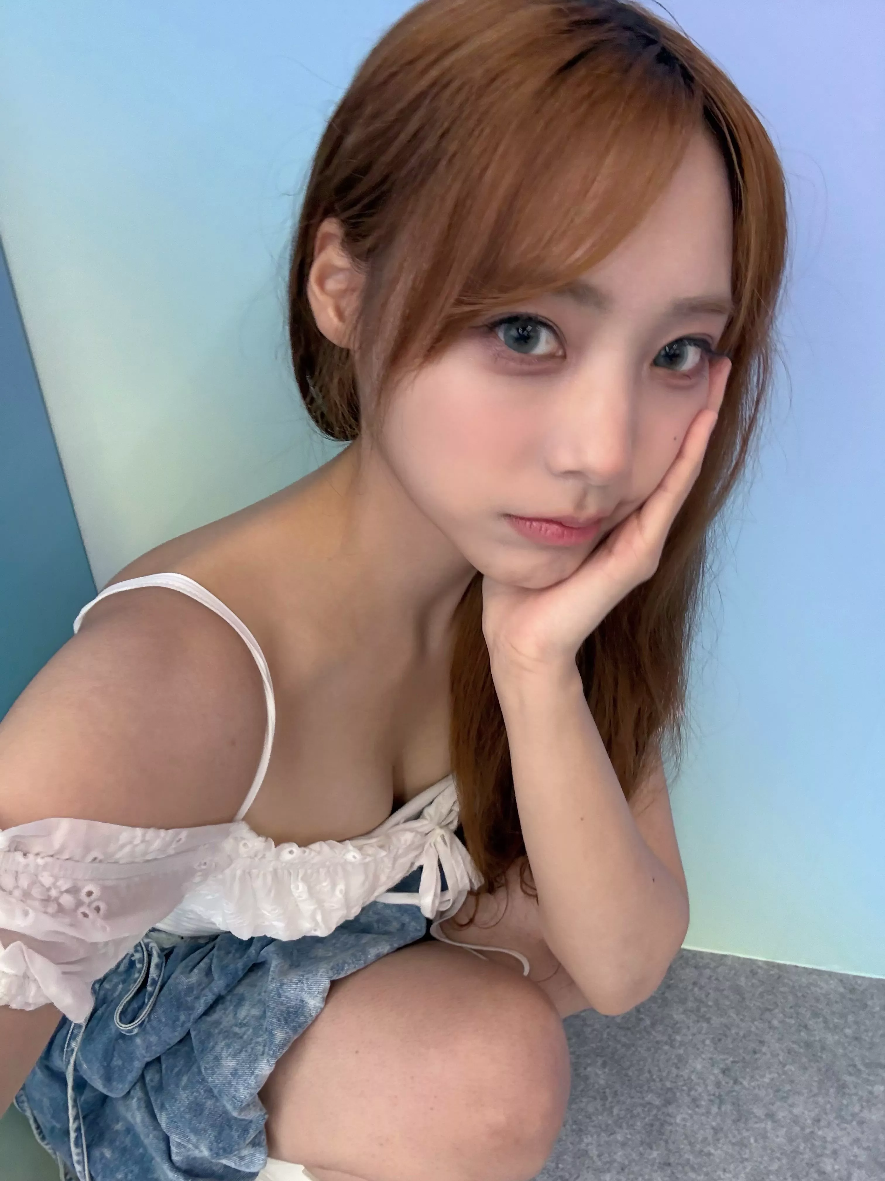 QWER 시연 인스타 - 걸그룹 갤러리 QWER 시연 인스타 - 걸그룹 갤러리