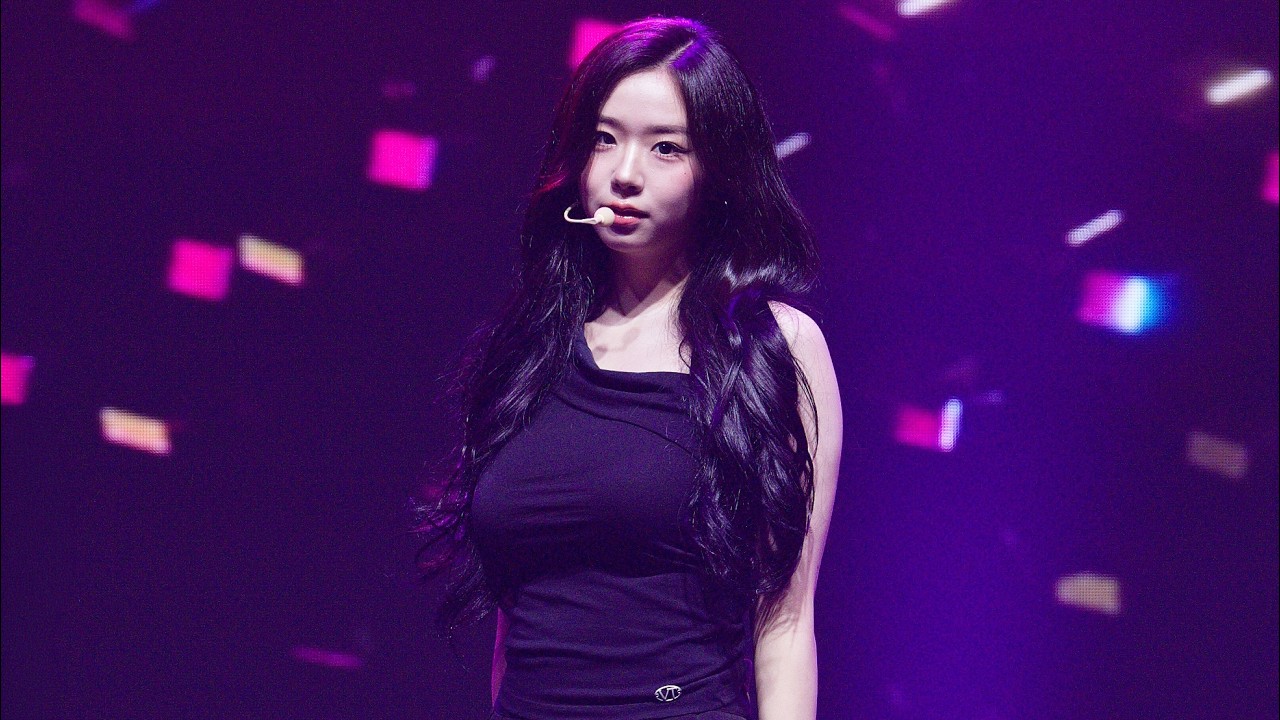 260815 김채연 KimChaeYeon 트리플에스 tripleS 'Baby Flower' 4K 60P 직캠 @WBSC K-POP ALiVE CONCERT by DaftTaengk - 걸그룹 직캠 | 아카이브 갤러리