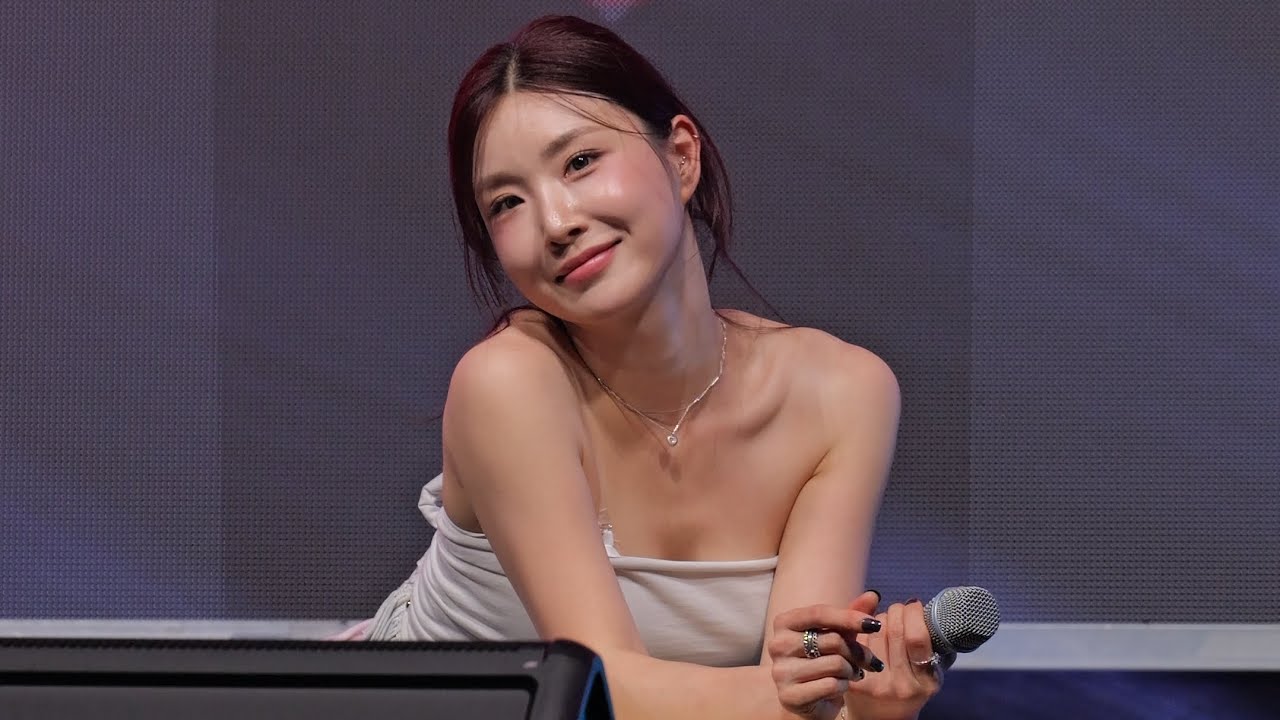 250816 롤린 브브걸 유나 세로직캠 철원 DMZ vibe festa - 걸그룹 직캠 | 아카이브 갤러리
