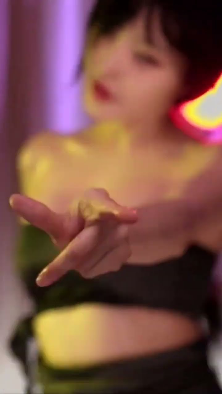 Dive into the Heat with a Korean BJ（yoon_froggy）#korea #dance #윤개굴이 - 인플루언서·스트리머 | 아카이브 갤러리
