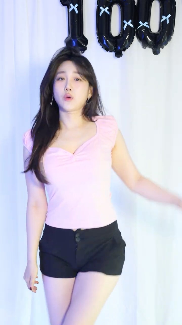 엘수정 #gg #shortvideo #dance #댄스 - 인플루언서·스트리머 | 아카이브 갤러리