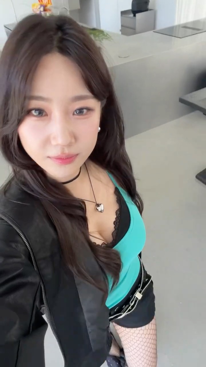 엘수정  워킹 #shortvideo #또각또각 - 인플루언서·스트리머 | 아카이브 갤러리