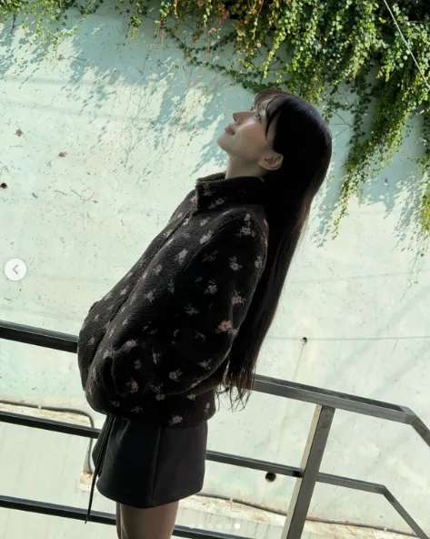 엔믹스 해원 여친 짤.jpg - 걸그룹 갤러리 엔믹스 해원 여친 짤.jpg - 걸그룹 갤러리