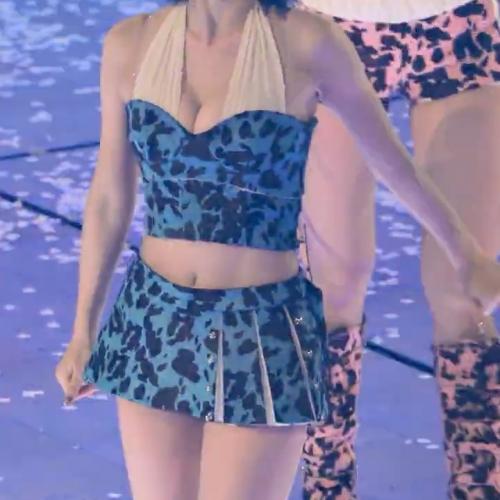 #트와이스 #모모 #モモ Dance The Night Away 직캠  (#TWICE #MOMO FanCam) 250719