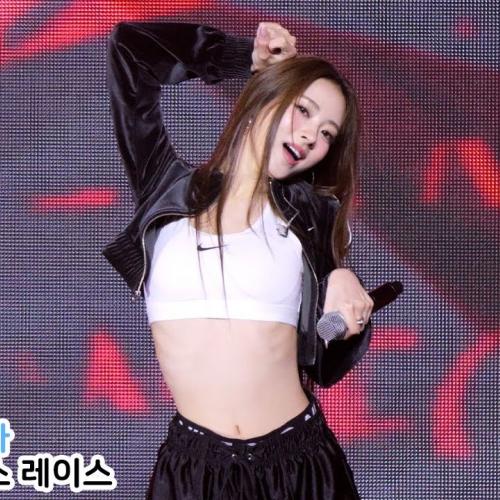 미야오 안나 직캠 'MEOW, HANDS UP' MEOVV ANNA｜나이키 우먼스 레이스 250510