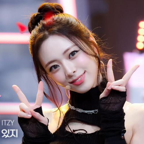 [얼빡직캠 4K] 있지 유나 'TUNNEL VISION' (ITZY YUNA Facecam) @뮤직뱅크(Music Bank) 251114