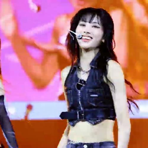 【4K】250801 이즈나 코코 IZNA KOKO - SASS 직캠 FANCAM | KCON LA 2025 ARTIST STAGE