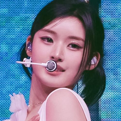 SOS - 피프티피프티 아테나 FIFTYFIFTY ATHENA 직캠 @240920 SHOWCASE 쇼케이스
