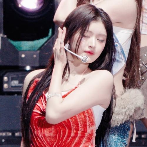 250531 피프티피프티 아테나 Pookie+Midnight Special (FIFTY FIFTY ATHENA Fancam)